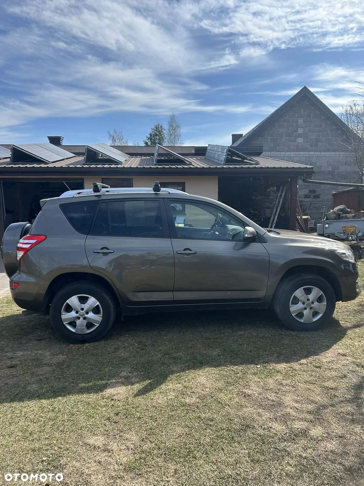 Toyota RAV4 - 2