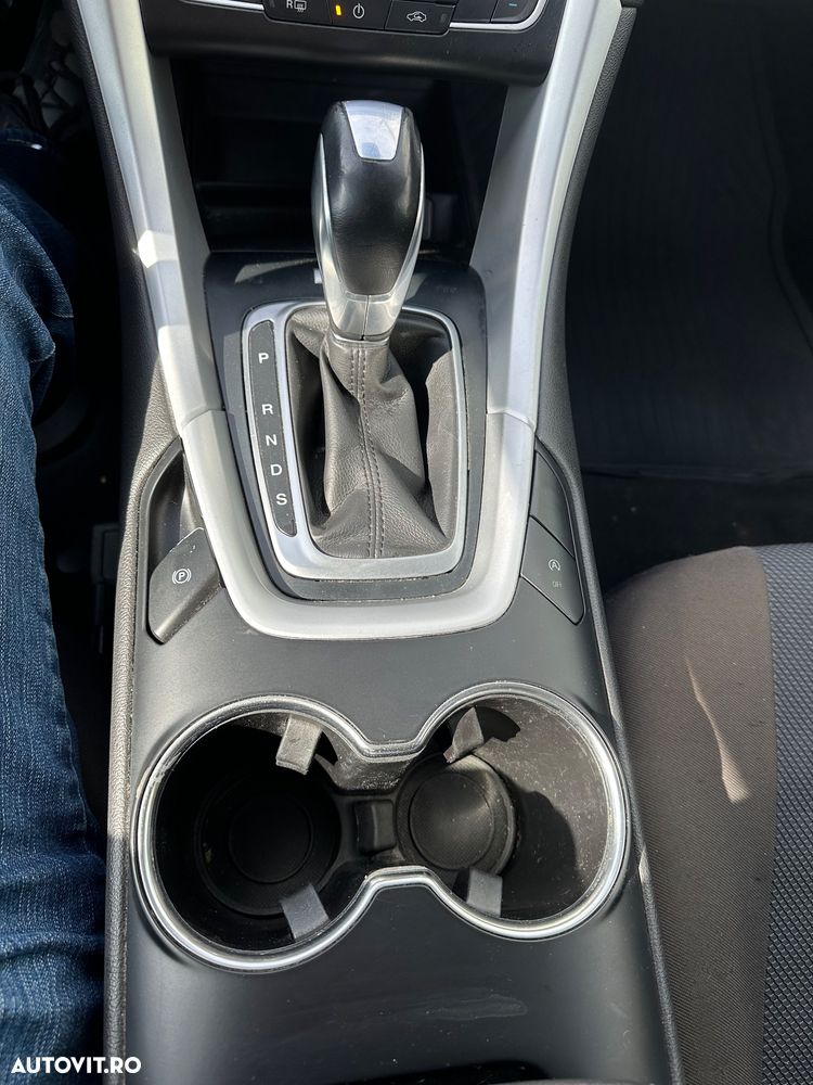 Ford Mondeo 2.0 TDCI PowerShift Business - 9