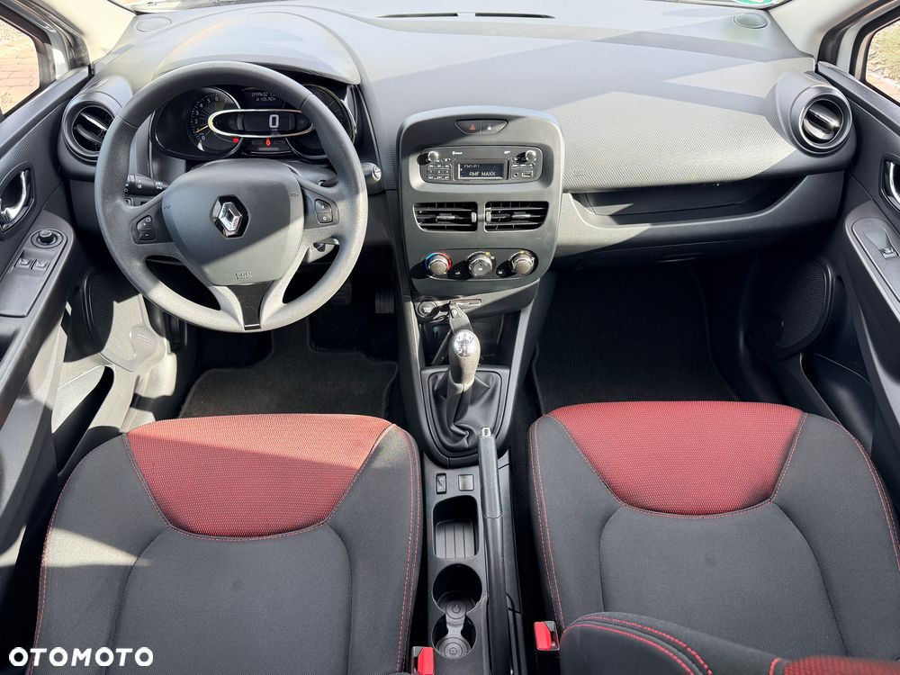 Renault Clio 1.2 16V 75 Life - 23