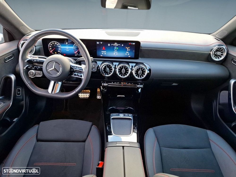 Mercedes-Benz CLA 200 d Shooting Brake AMG Line Aut. - 12