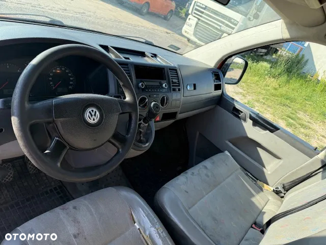 Volkswagen Transporter T5 - 11