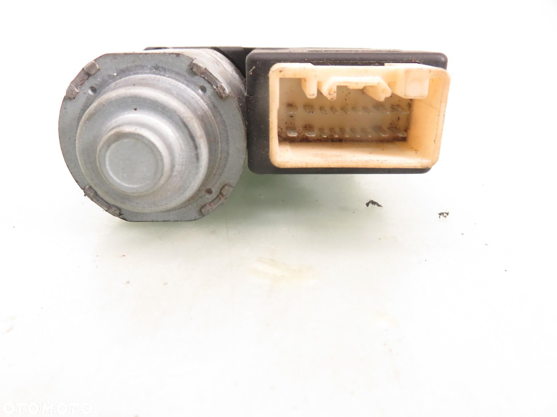 SILNICZEK SZYBERDACHU MERCEDES GLE W166 A1669021405 5DS93444000 - 4
