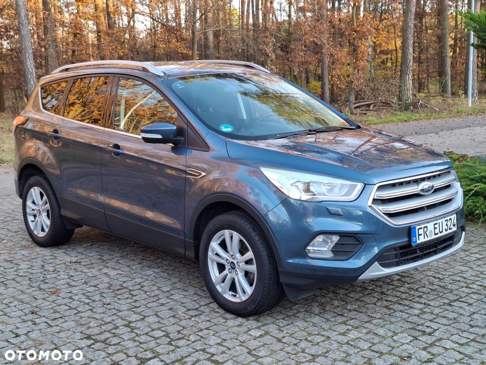 Ford Kuga 1.5 EcoBoost 2x4 Business Edition - 1