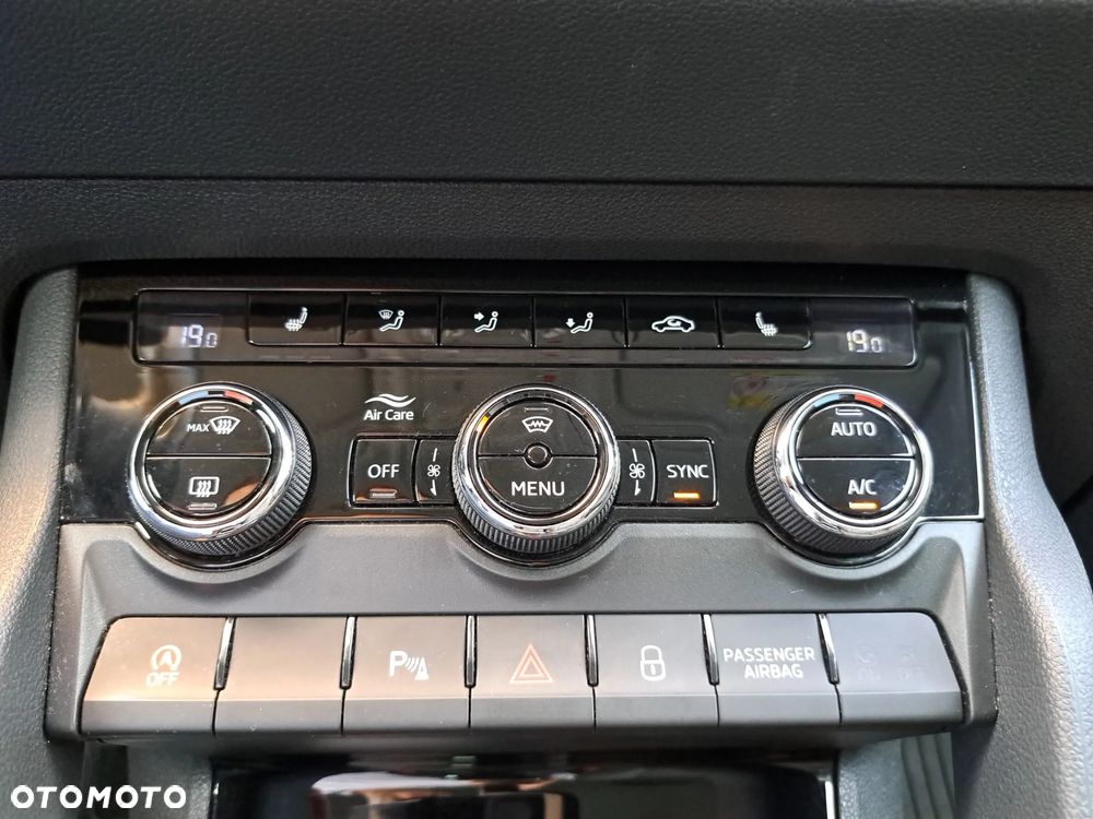 Skoda Karoq 1.5 TSI ACT GPF 4x2 Style DSG - 18