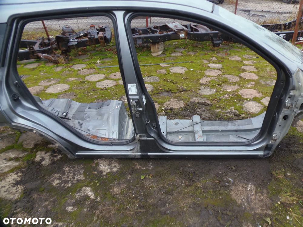 NISSAN QASHQAI J10 LIFT KAD 2013R PRÓG PRAWY SŁUPEK - 1