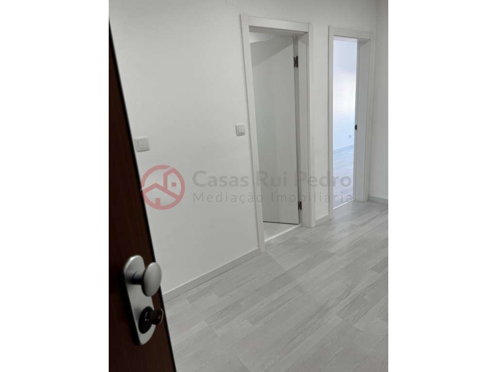 Excelente Apartamento T3 em Arrentela - Grande imagem: 4/12