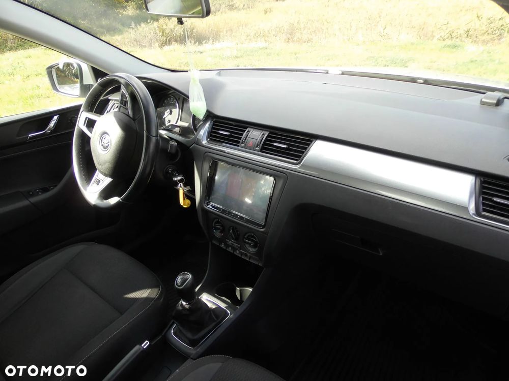 Skoda RAPID 1.6 TDI DPF Ambition - 22