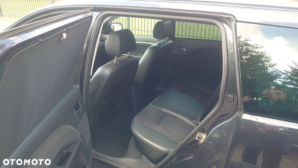 Ford Mondeo 3.0 V6 Titanium X - 10