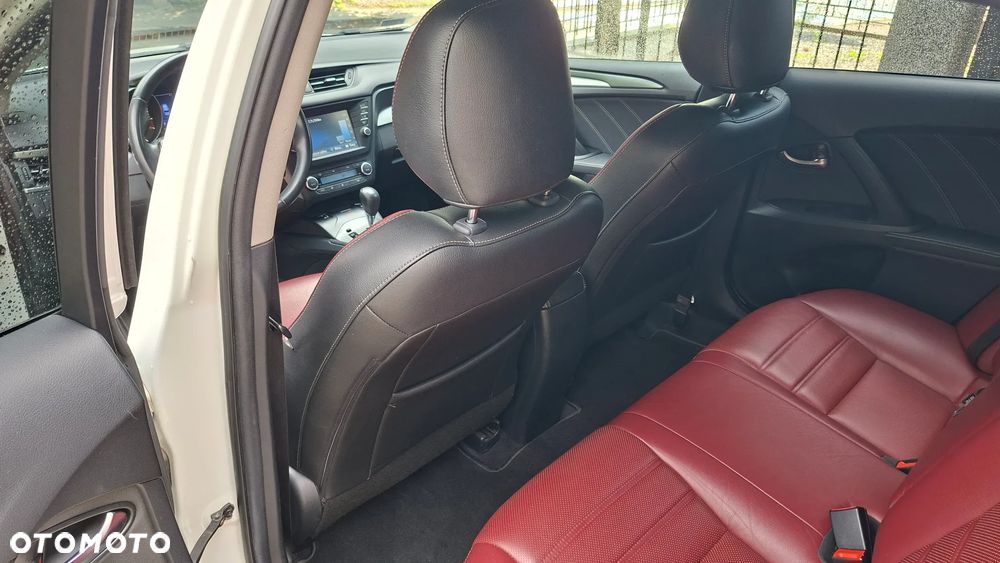 Toyota Avensis 1.8 Selection MS - 20