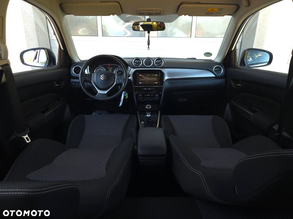 Suzuki Vitara 1.4 T Boosterjet S 2WD - 32