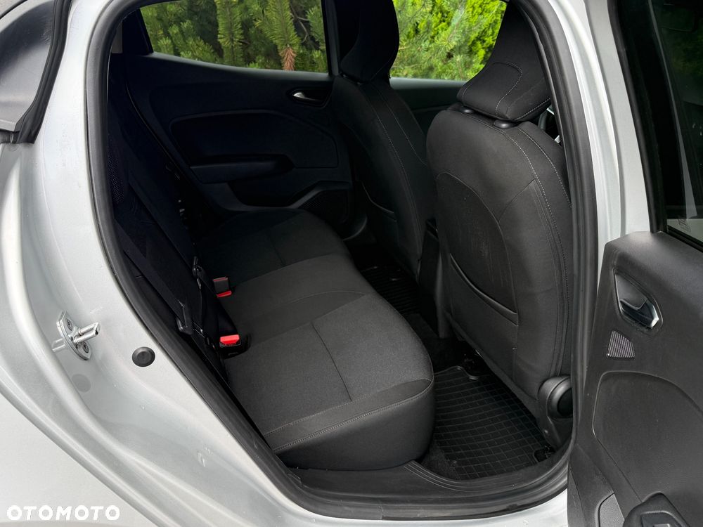 Renault Clio - 9