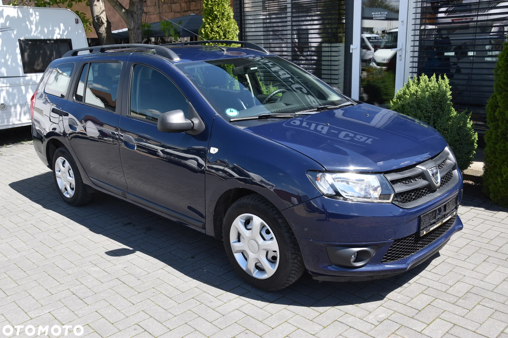 Dacia Logan MCV 1.2 16V 75 Ambiance - 4