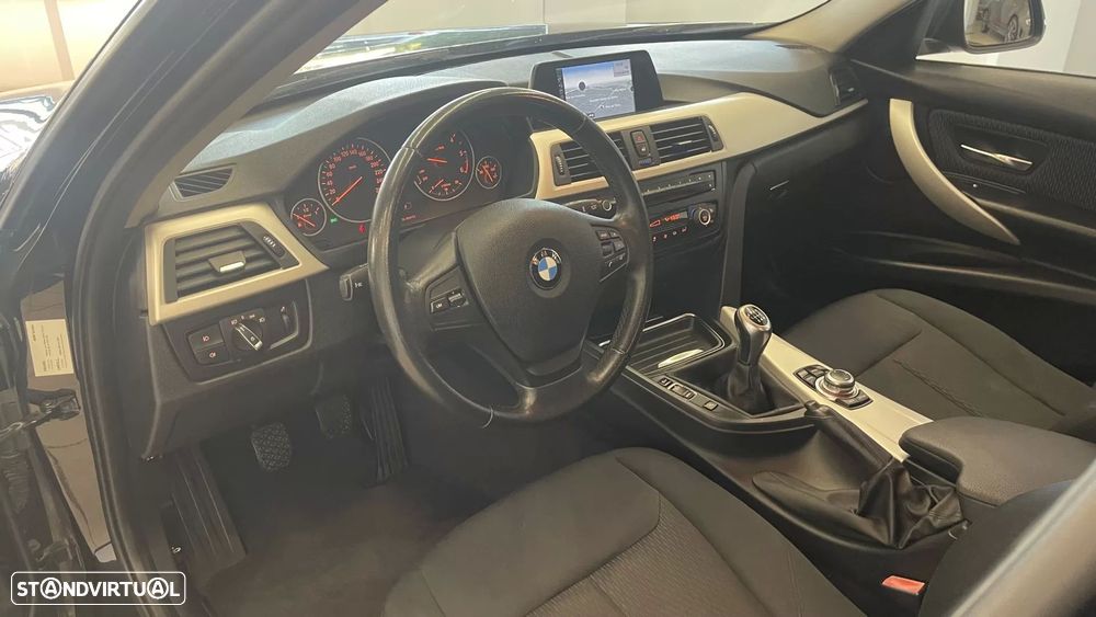 BMW 318 d Line Modern - 13