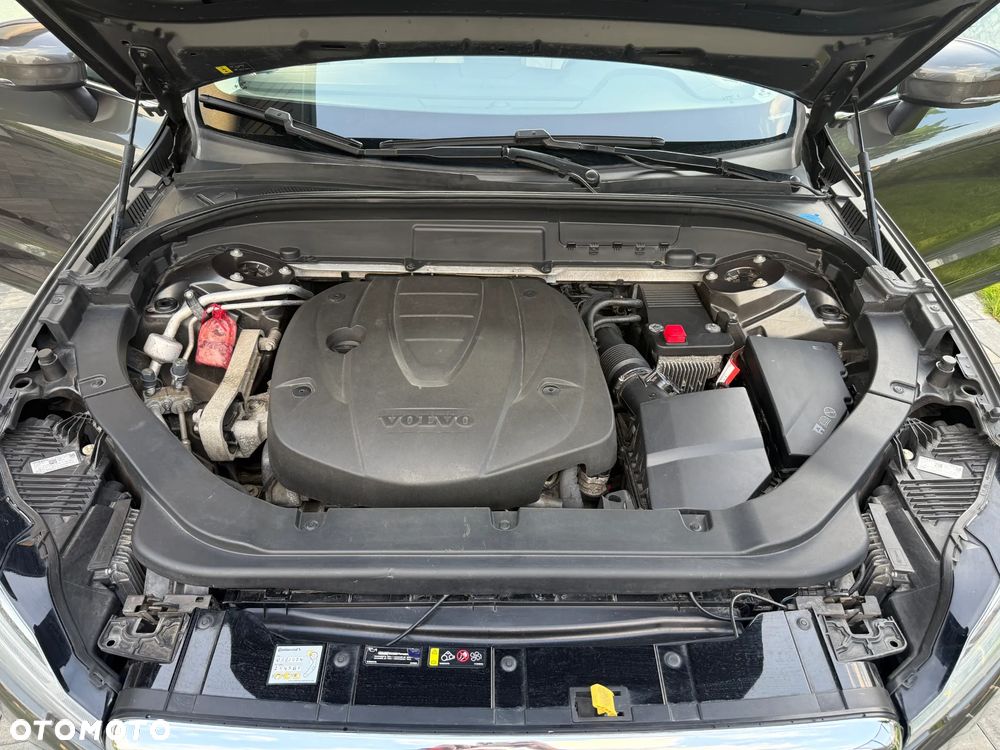 Volvo XC 60 D4 AWD Momentum - 38