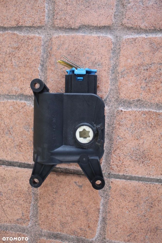 SILNICZEK NAGRZEWNICY VW PASSAT B6 3C0907511A - 2