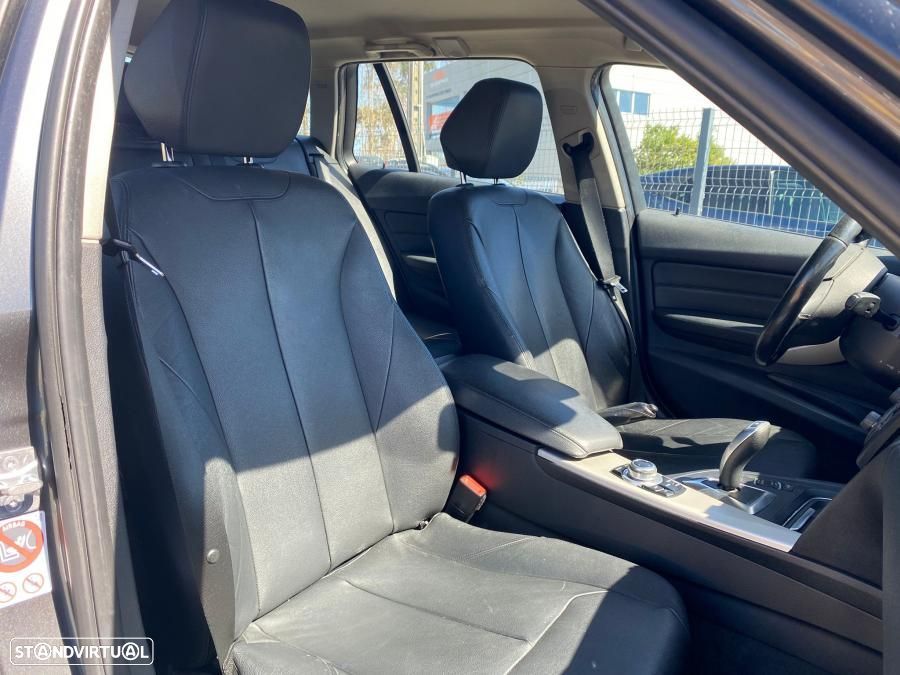 BMW 320 d EfficientDynamics Auto Exclusive - 9