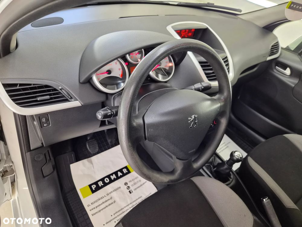 Peugeot 207 75 Urban Move - 31