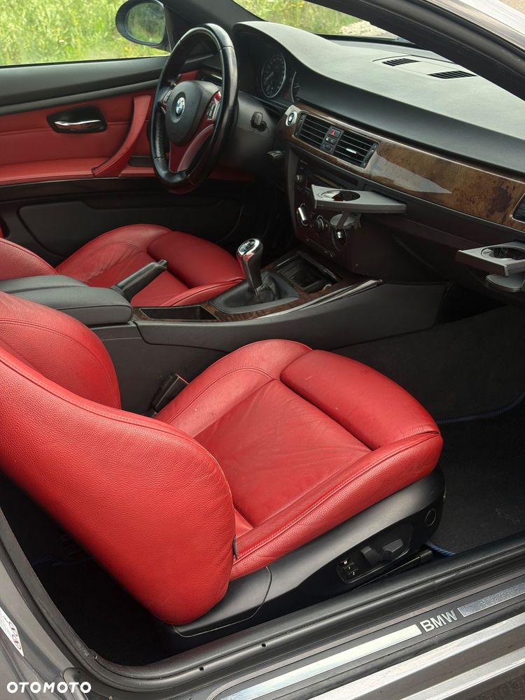 BMW Seria 3 320i M Sport Edition - 11
