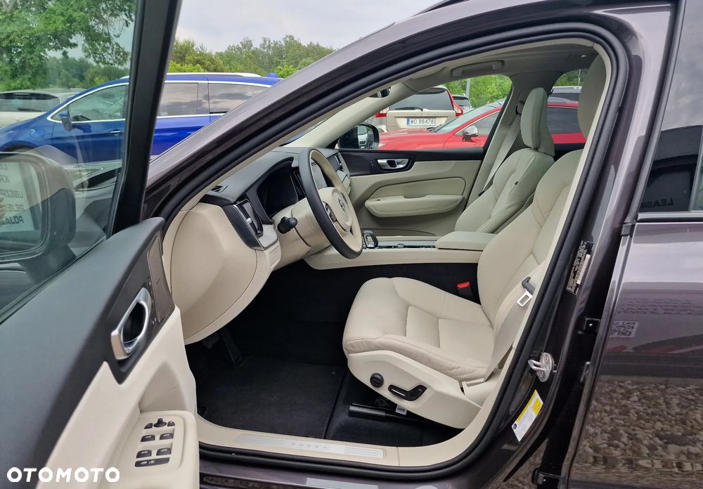 Volvo XC 60 T8 AWD Recharge Plus Bright - 14