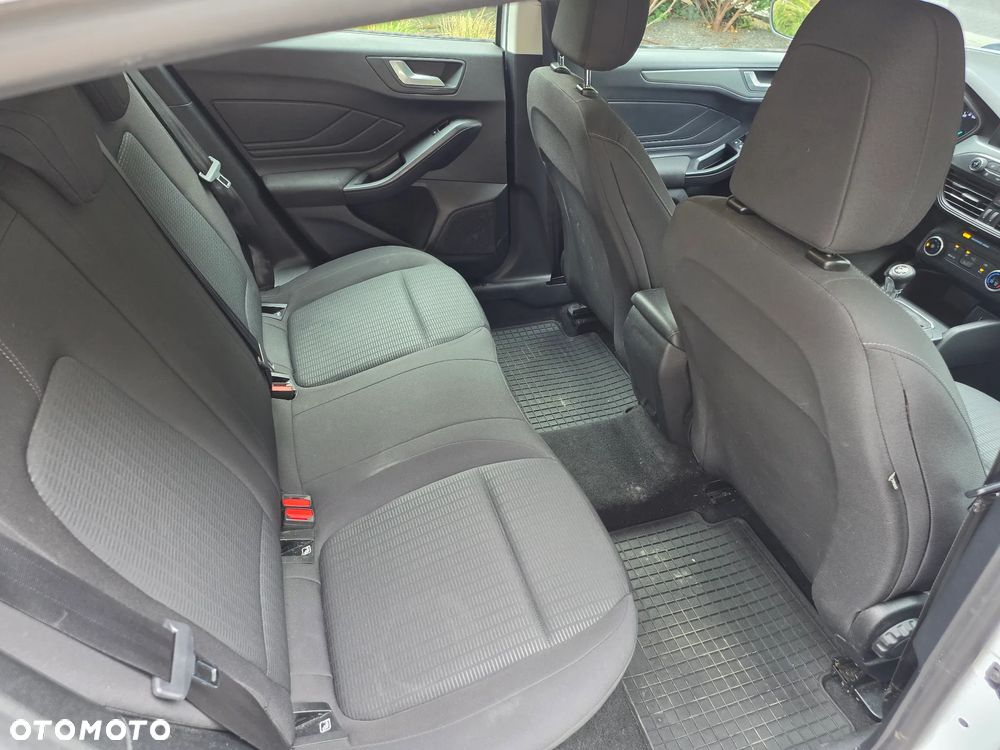 Ford Focus - 18