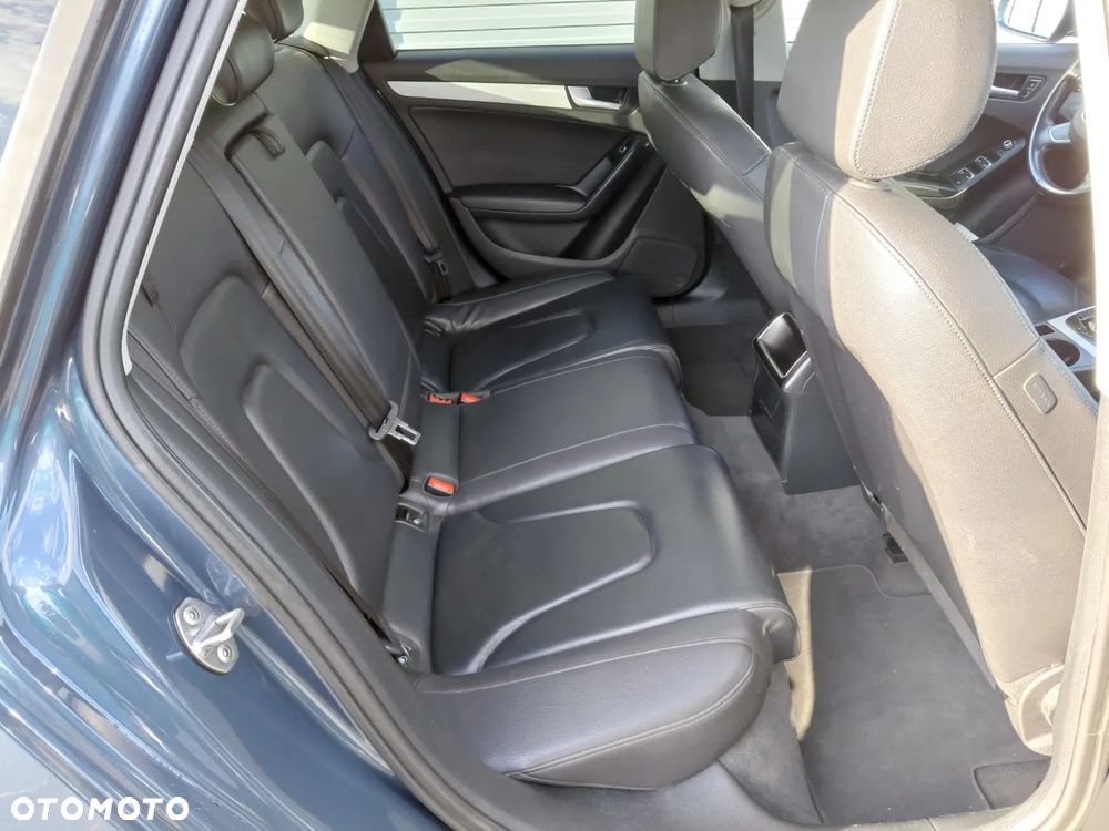 Audi A4 Avant 2.0 TDI ultra design - 13