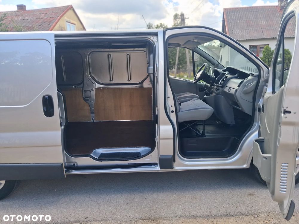 Renault Trafic - 10