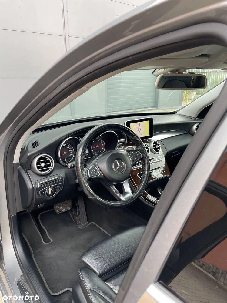 Mercedes-Benz Klasa C 300 7G-TRONIC - 9