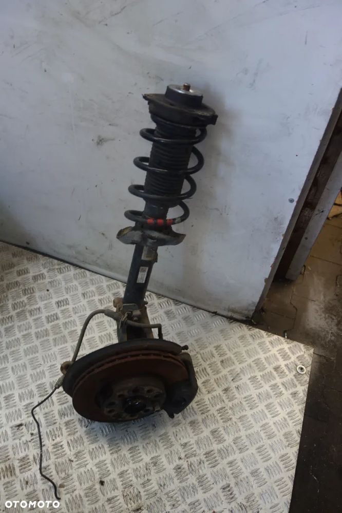 MACPHERSON ZE ZWROTNICĄ PRAWY VOLKSWAGEN GOLF VI - 1