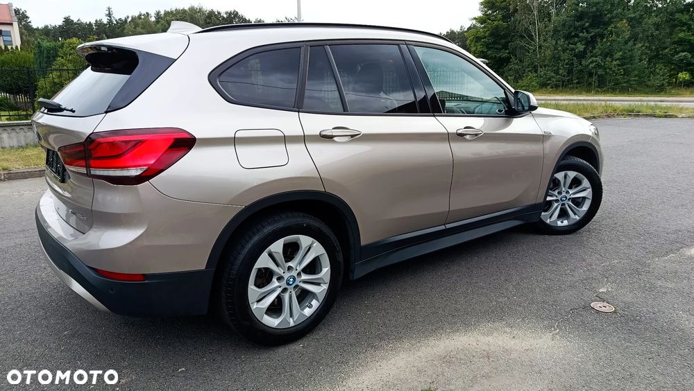 BMW X1 xDrive25e Advantage - 2
