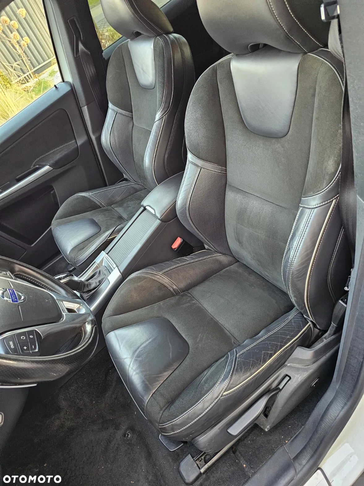 Volvo XC 60 D4 R-Design - 5