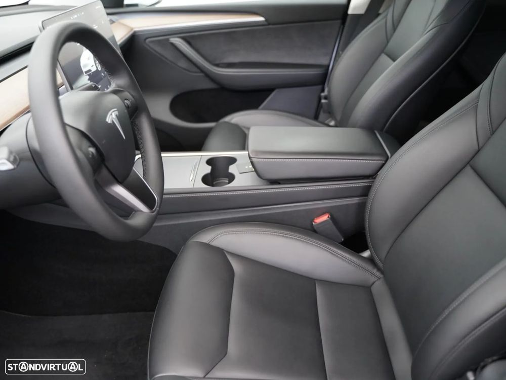 Tesla Model Y Standard - 5