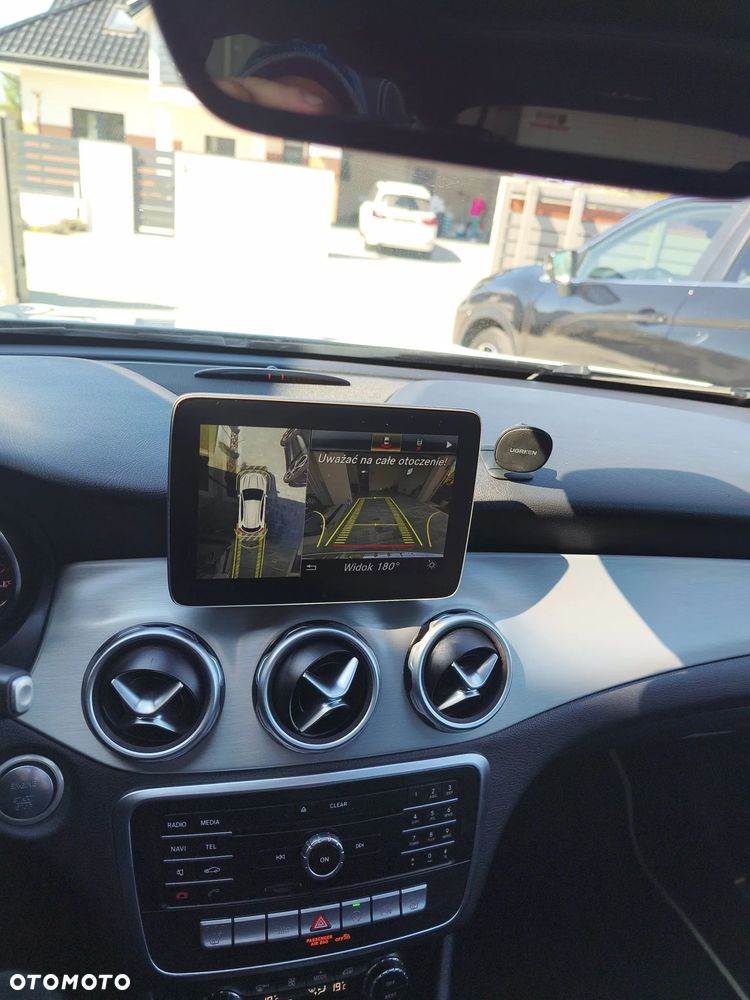 Mercedes-Benz GLA 200 7G-DCT AMG Line - 22
