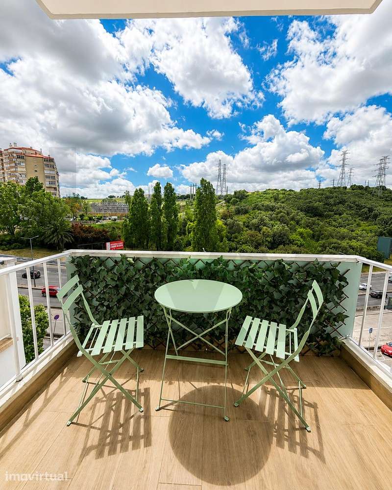 T2 com varanda e vista desafogada no centro de Lisboa - Grande imagem: 4/16