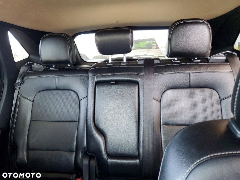 Ford Escape 2.0 EcoBoost AWD Titanium - 9