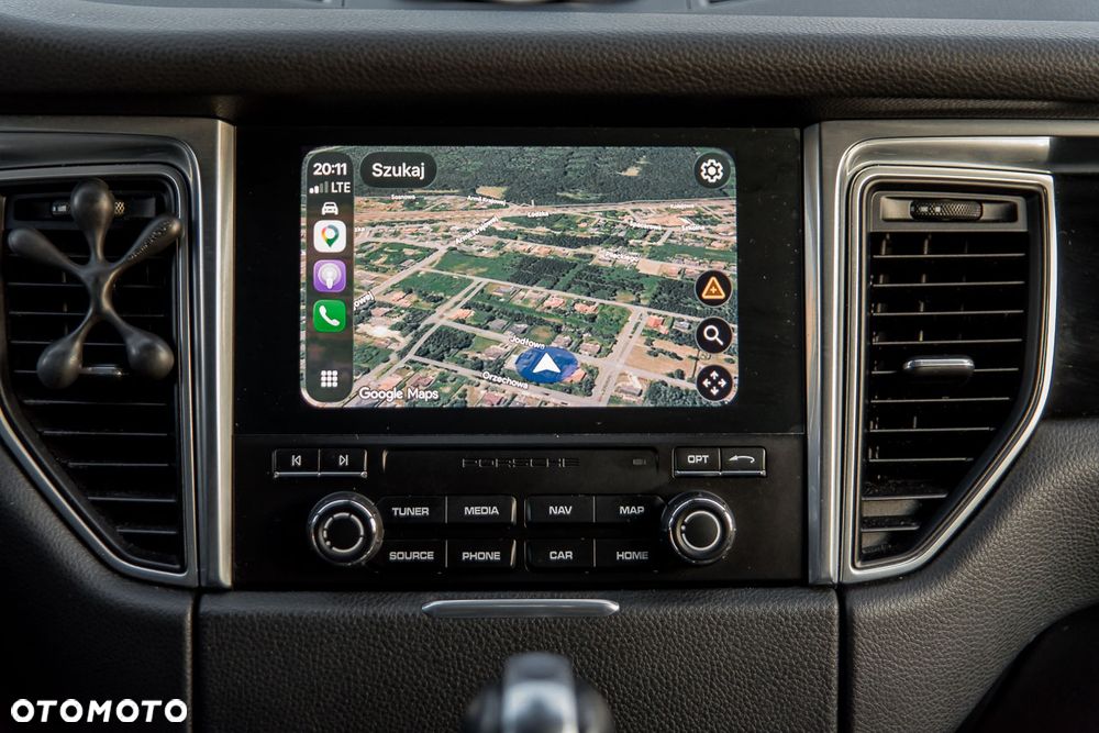 Porsche Macan - 36