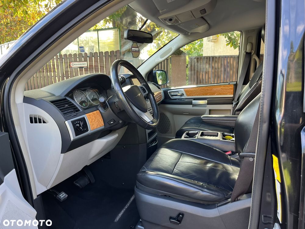 Chrysler Grand Voyager - 5