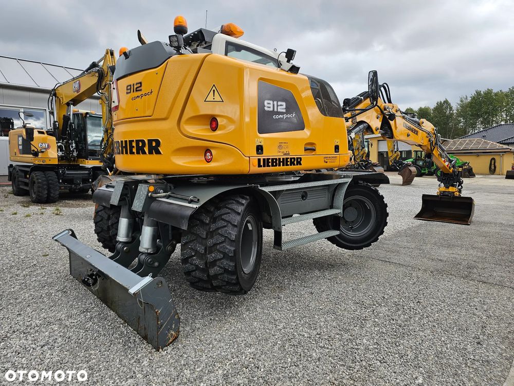 Liebherr A 912 Compact - 36