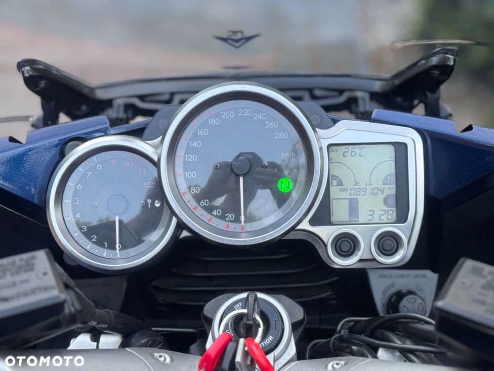 Yamaha FJR - 31