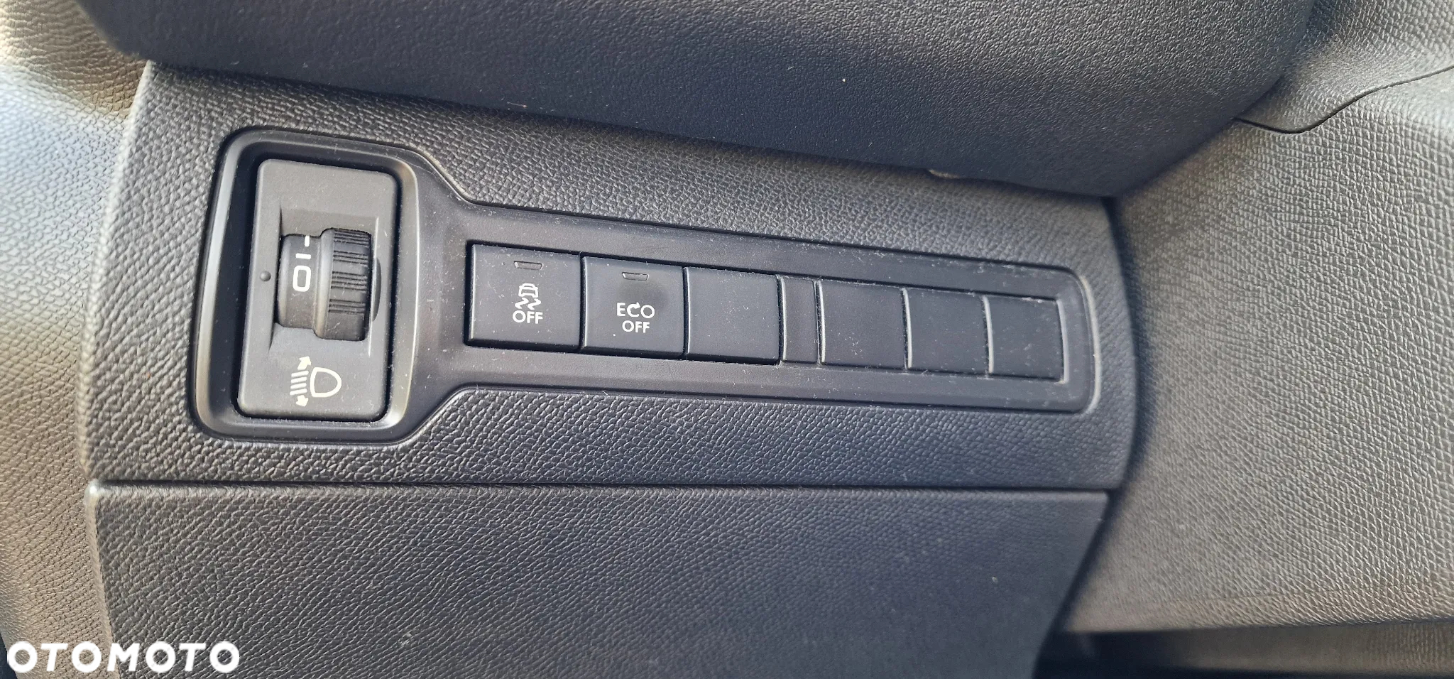 Peugeot 308 1.6 e-HDi Active S&S - 14