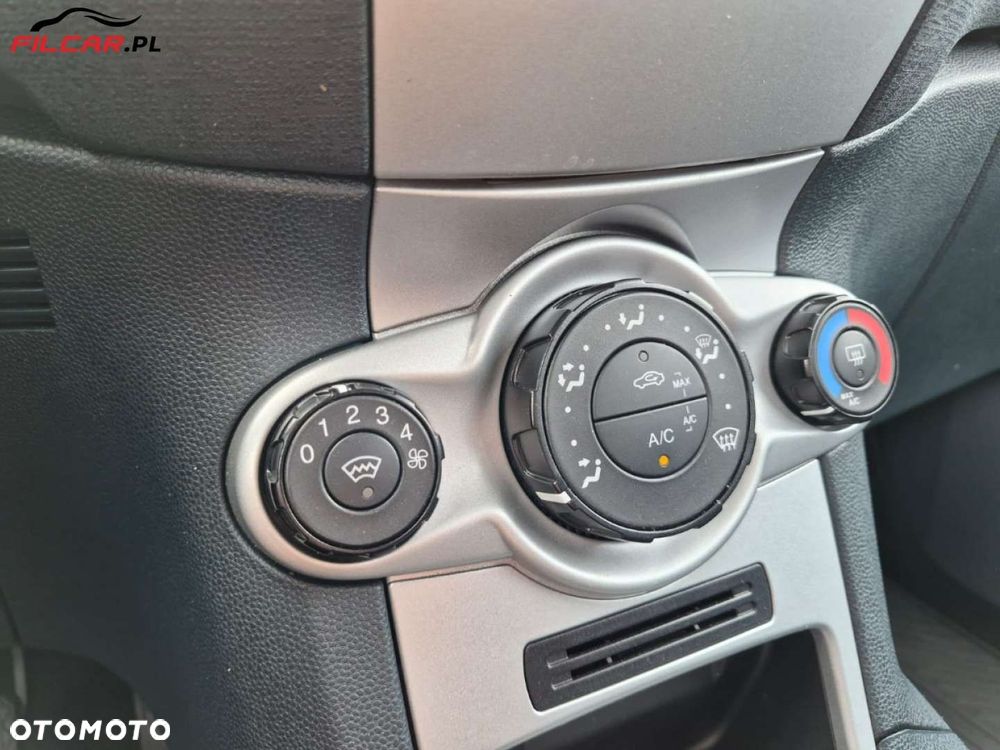 Ford Fiesta - 13