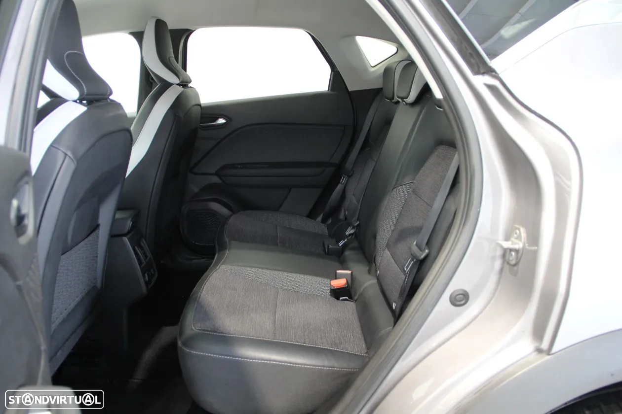 Renault Captur 1.0 TCe Techno - 36