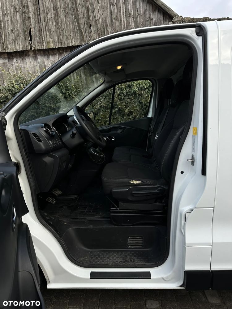 Renault Trafic - 11