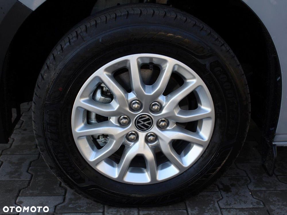 Volkswagen Caravelle - 16