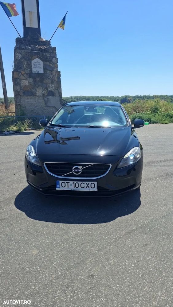 Volvo V40 D2 Summum - 1