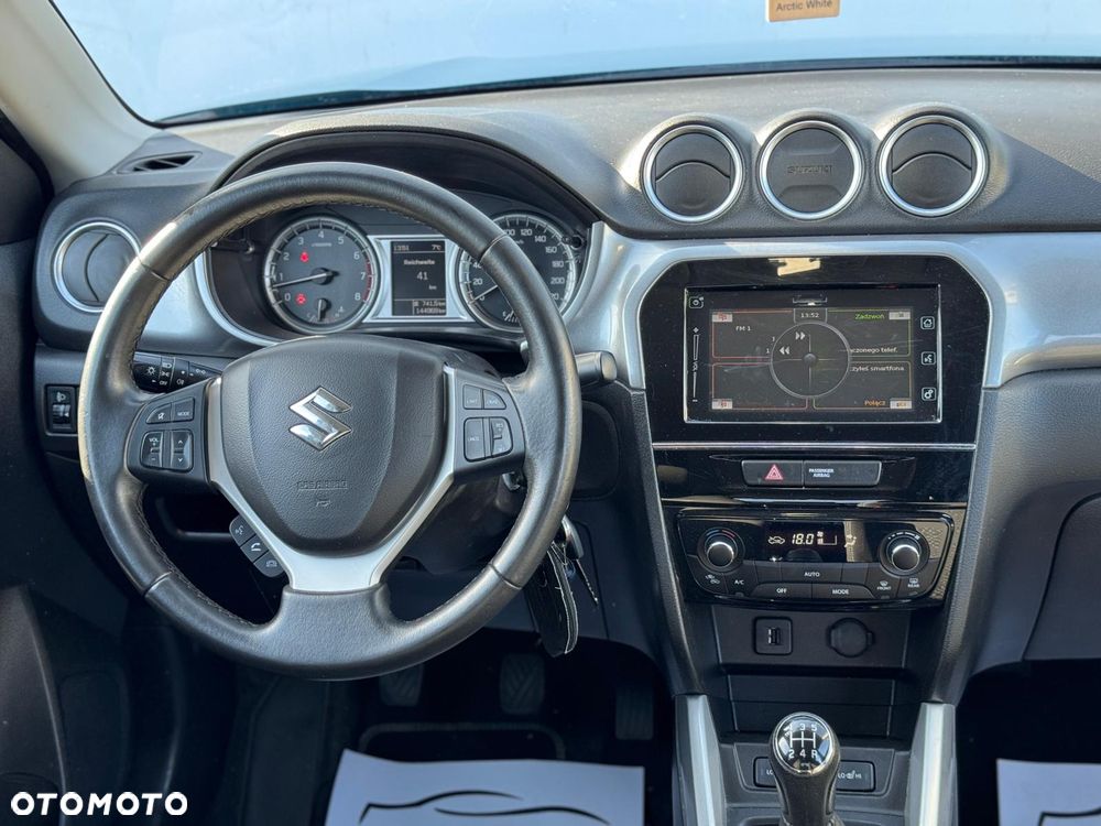 Suzuki Vitara 1.6 Premium 2WD - 23