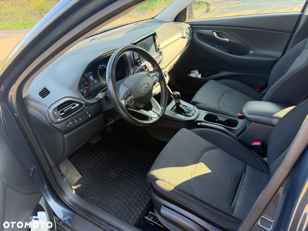 Hyundai i30 1.5 T-GDI 48V Comfort DCT - 28
