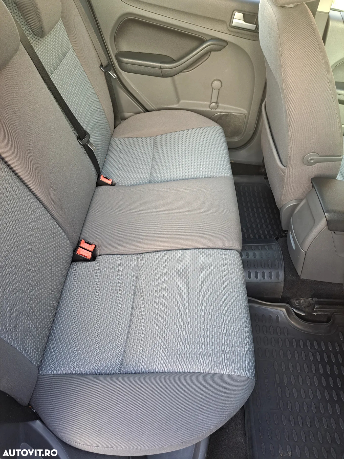Ford Focus - 9