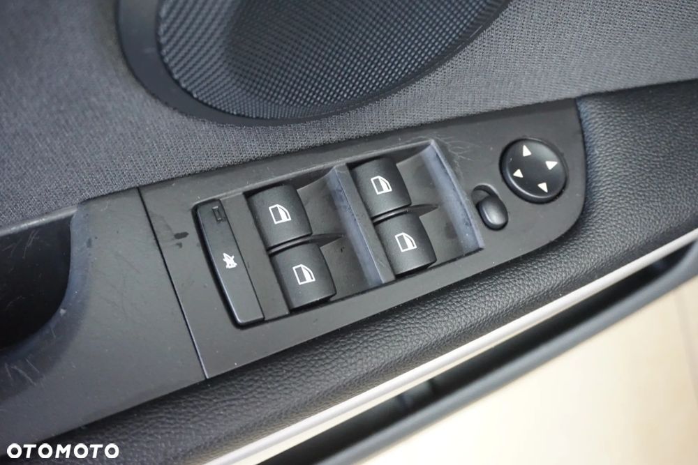 BMW Seria 3 - 26