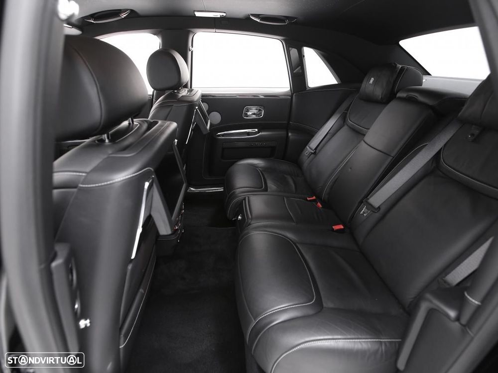 Rolls Royce Ghost Black Badge - 23