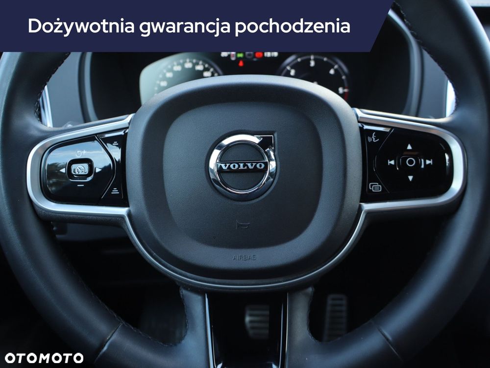 Volvo XC 90 - 21